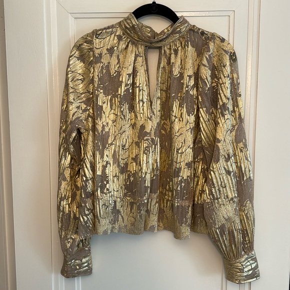 NWT Maeve Gold Metallic Plisse Top - Picture 3 of 5